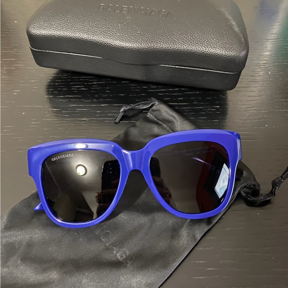 Balenciaga shades - Picture 2 of 4